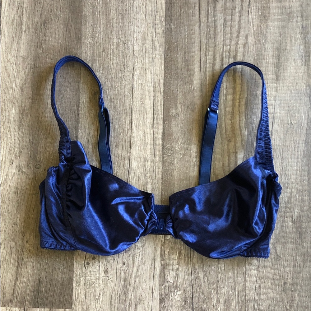 Victoria’s Secret Vintage Gold Label Navy Blue Nylon Bra 34C